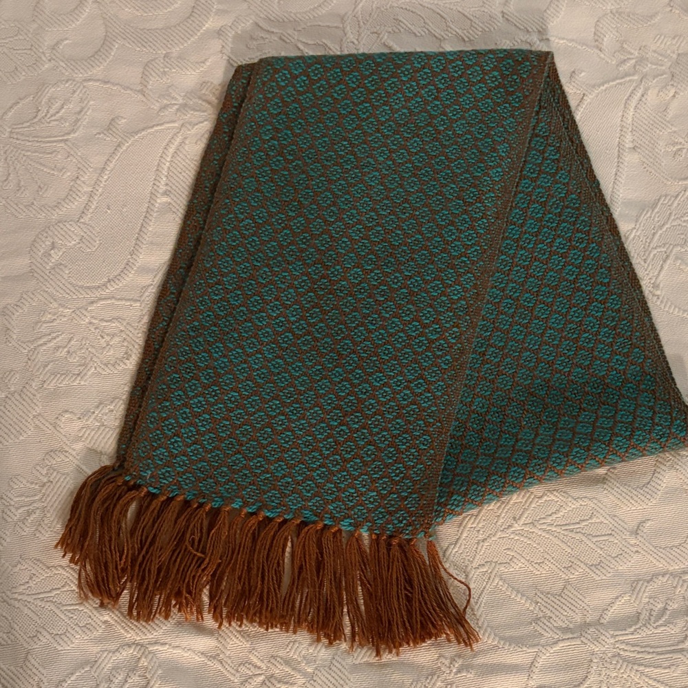 Beautiful soft wool scarf NWOT